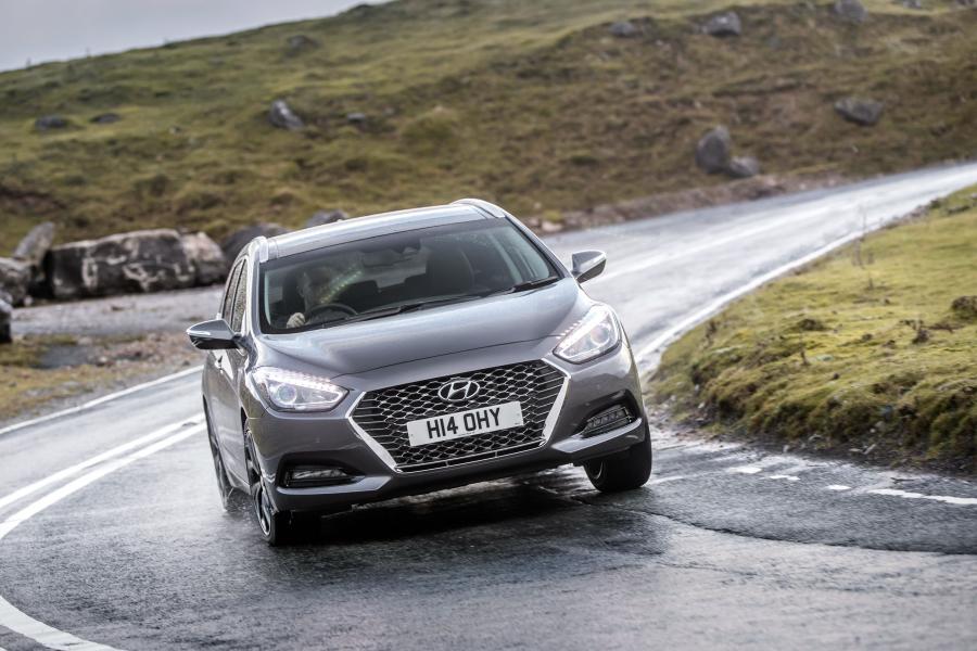  Hyundai i40 Tourer 2019 года  (UK) (фото 19 из 40)